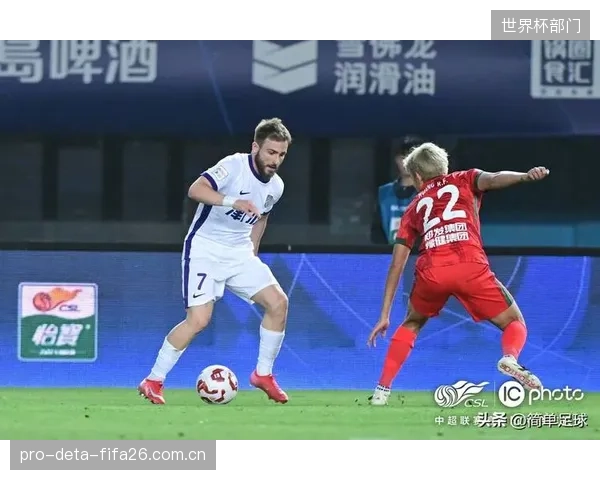 放弃控球潜藏巨大防守风险，中超弱队被动防守时间过长，后防线持续承压导致失球增多。